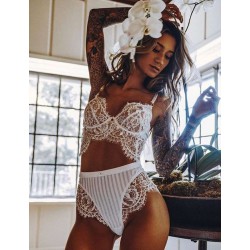 Plus Size White Lace Temptation 2pcs Bralette Lingerie Set Plus Size White Lace Temptation 2pcs Bralette Lingerie Set