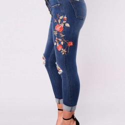 Plus Size Top Design Embroidery  Ripped Women Jeans 